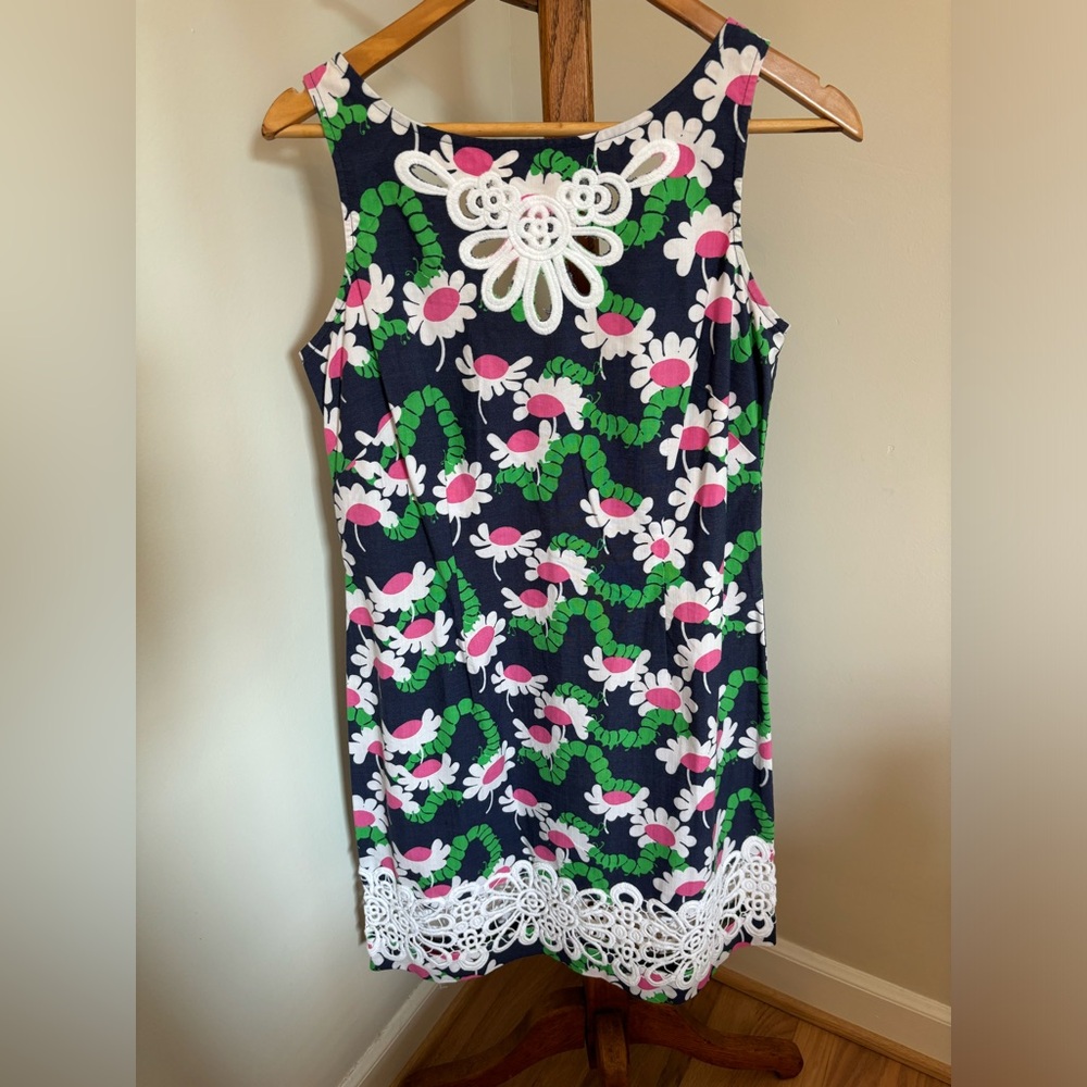 Lilly Pulitzer size 8 Embroidered Caterpillar Shift Dress